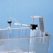 Obrotowe mocowania mikroizolatora do klatki dla myszy