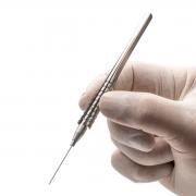 Nożyczki do witrektomii, kątowe 60o, otwarcie pionowe, 20G